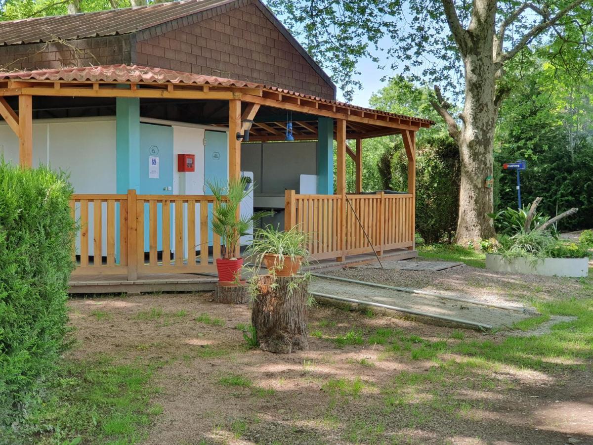 Camping Des 2 Rives- Mobilhomes Etang-sur-Arroux Luaran gambar